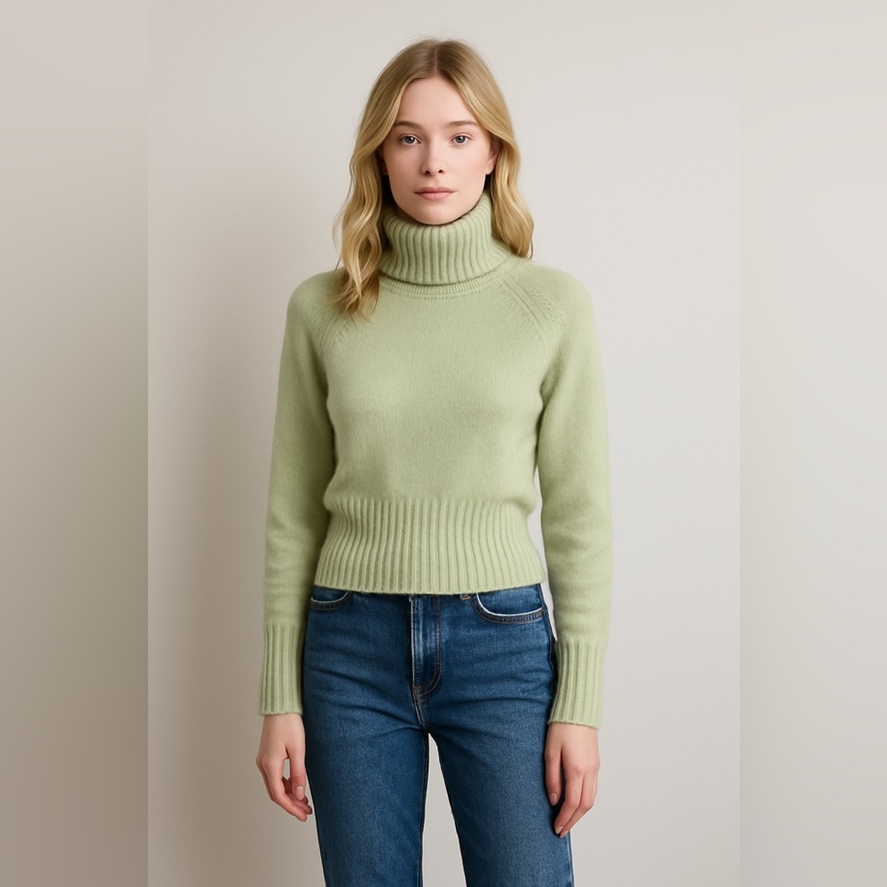Paul Stuart Light Green Cashmere Turtleneck Sweater